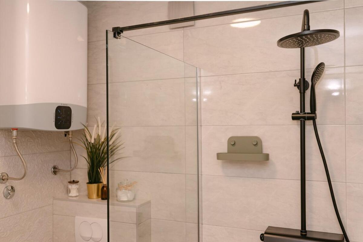 2Nd Hvar Home Apartments 赫瓦尔 外观 照片